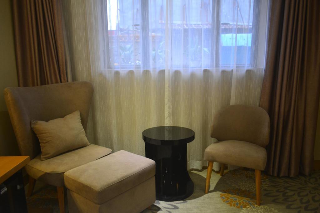 Lavande Hotel Zhuhai Gongbei Port Square Værelse billede